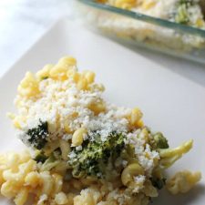 This healthy baked macaroni and cheese will satisfy your cheesy cravings without all the calories and fat of traditional macaroni and cheese. It's a perfect side dish or vegetarian main dish!