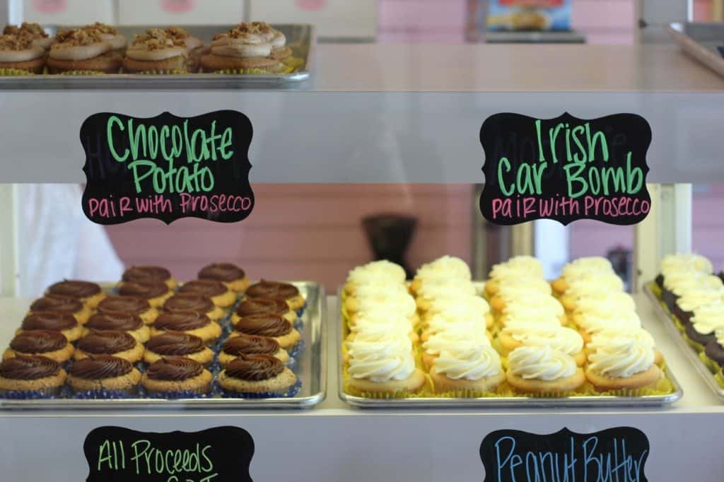 carytown cupcakes food tour