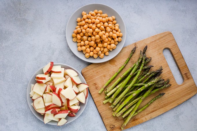 chickpeas, red potatoes, and asparagus 