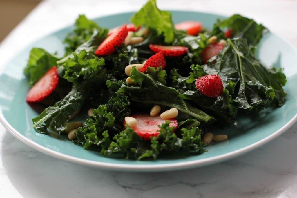 kale salad w berries