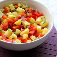 easy pineapple salsa