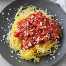 spaghetti squash with sauce