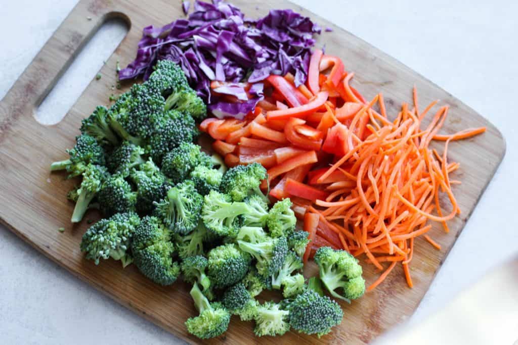 chopped vegetables for bangkok curry noodles