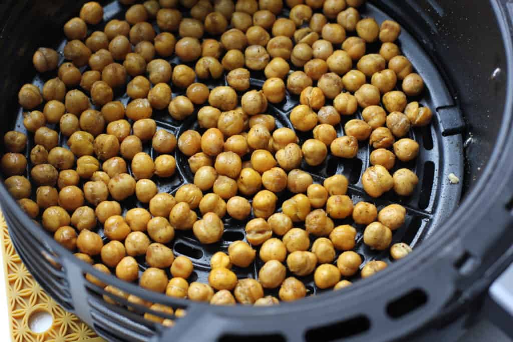 air fryer chickpeas in a basket