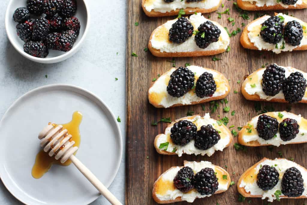 Blackberry Ricotta Crostini