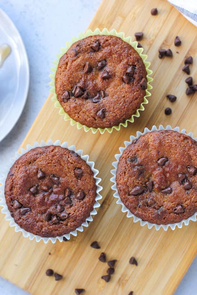 Almond Flour Applesauce Muffins - I Heart Vegetables