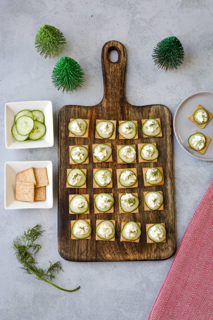 wheat thins with cream cheese and cucumbers