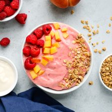 peach raspberry smoothie bowl