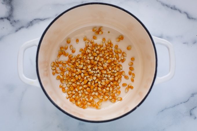 popcorn kernels in a pot