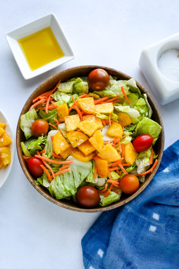salad with croutons