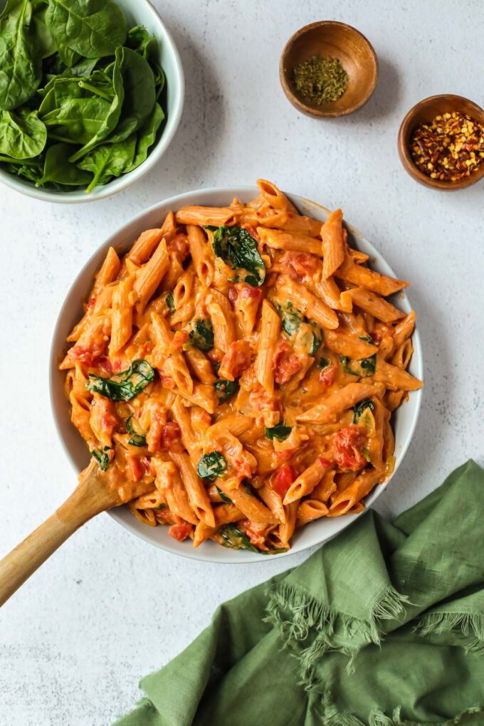 Recette Bento - Red lentils pasta salad with granola berries