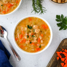 Instant Pot White Bean Soup