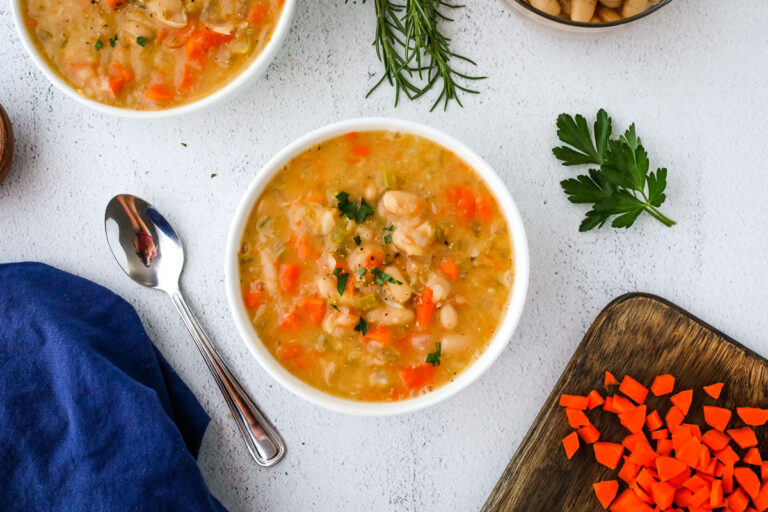 Instant Pot White Bean Soup