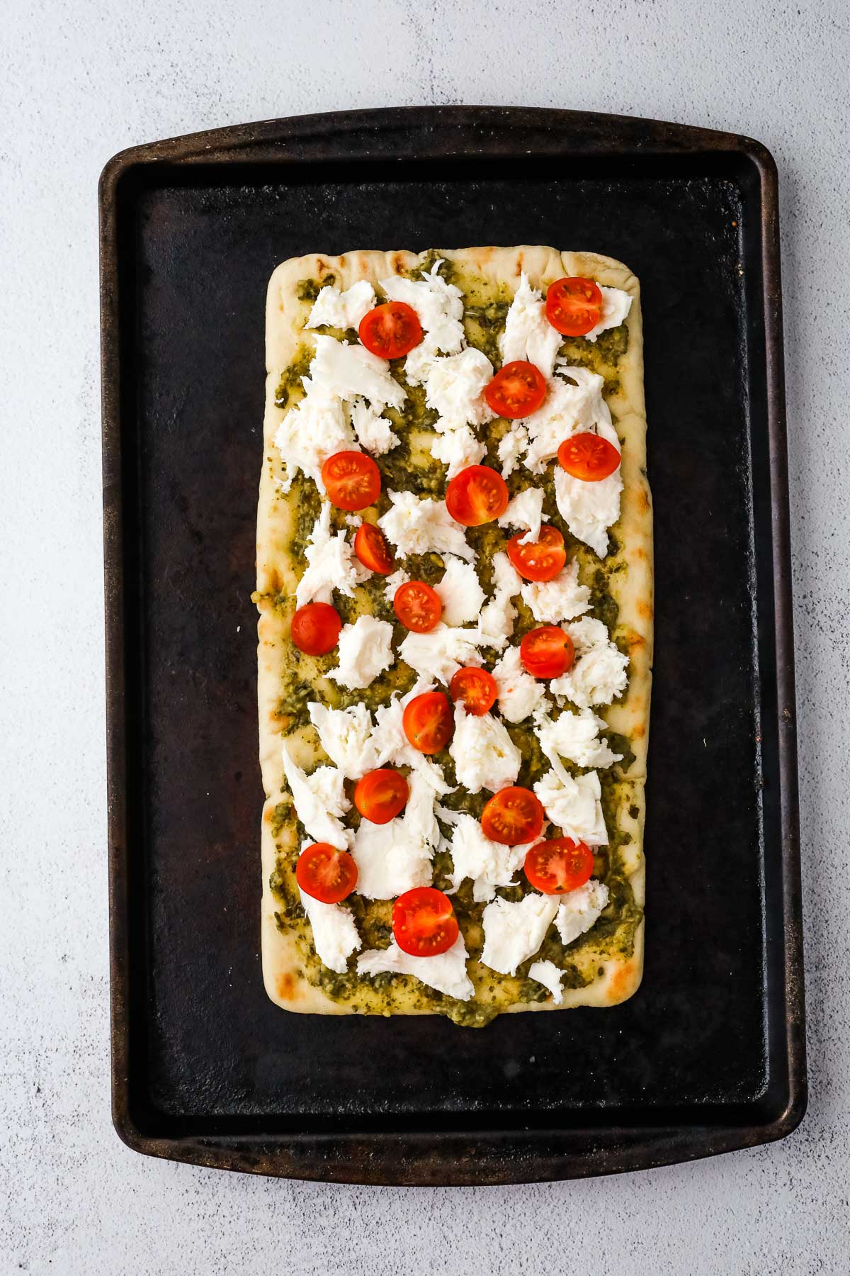 Easy Pesto Flatbread I Heart Vegetables