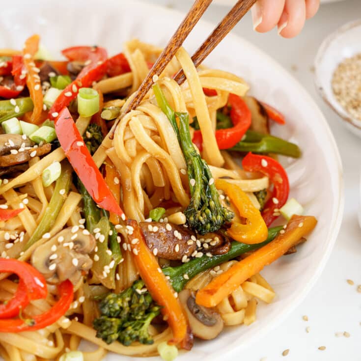 Image for 15-Minute Vegetable Stir Fry Noodles