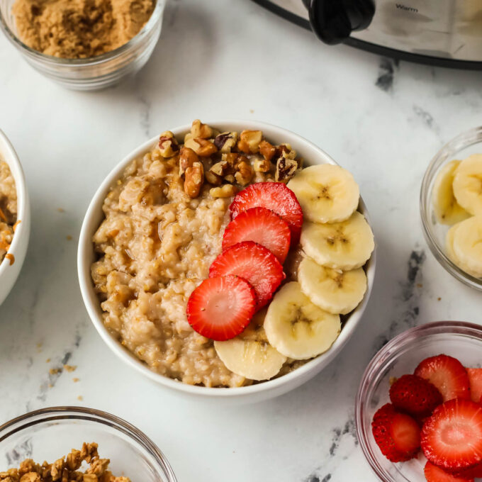 Slow Cooker Steel Cut Oatmeal - I Heart Vegetables