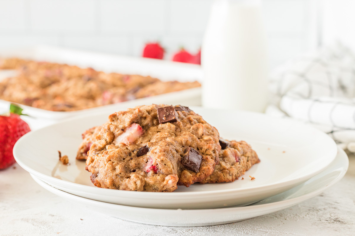Strawberry Breakfast Cookies I Heart Vegetables