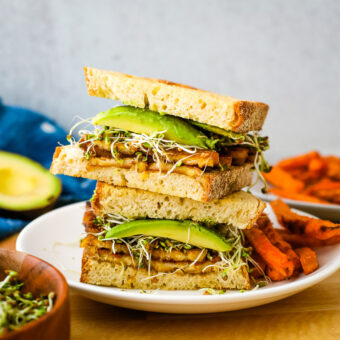 Vegan Tempeh Sandwich