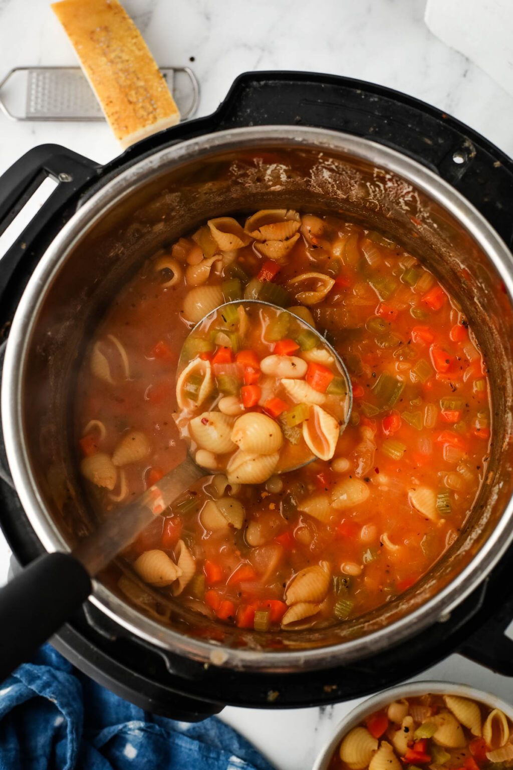 Instant Pot Vegetarian Pasta e Fagioli I Heart Vegetables