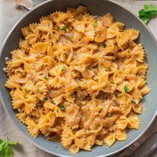 french onion pasta