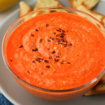 Roasted Red Pepper and Feta Dip (Htipiti)