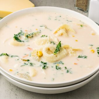 Slow Cooker Creamy Tortellini Soup